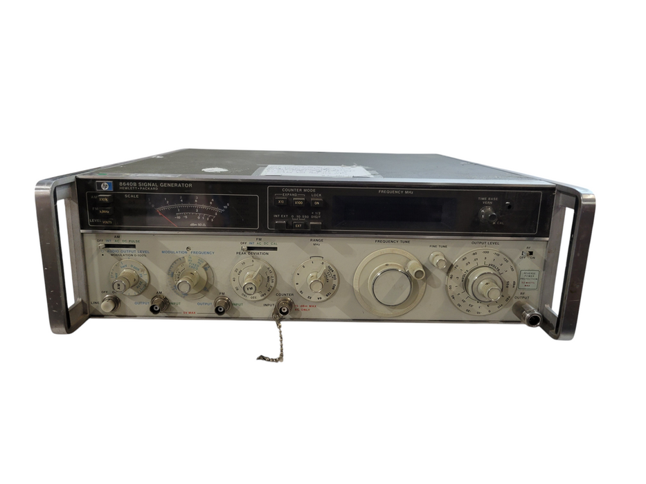 HP Agilent 8640B RF Signal Generator  %