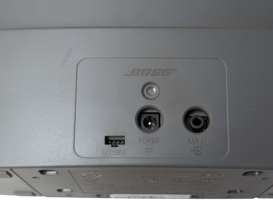 BOSE SoundDock XT Speaker iPhone Dock  -