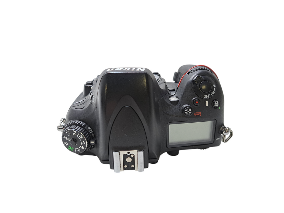 Nikon D610 FX 24.3MP DSLR Camera (Body Only) *READ* )