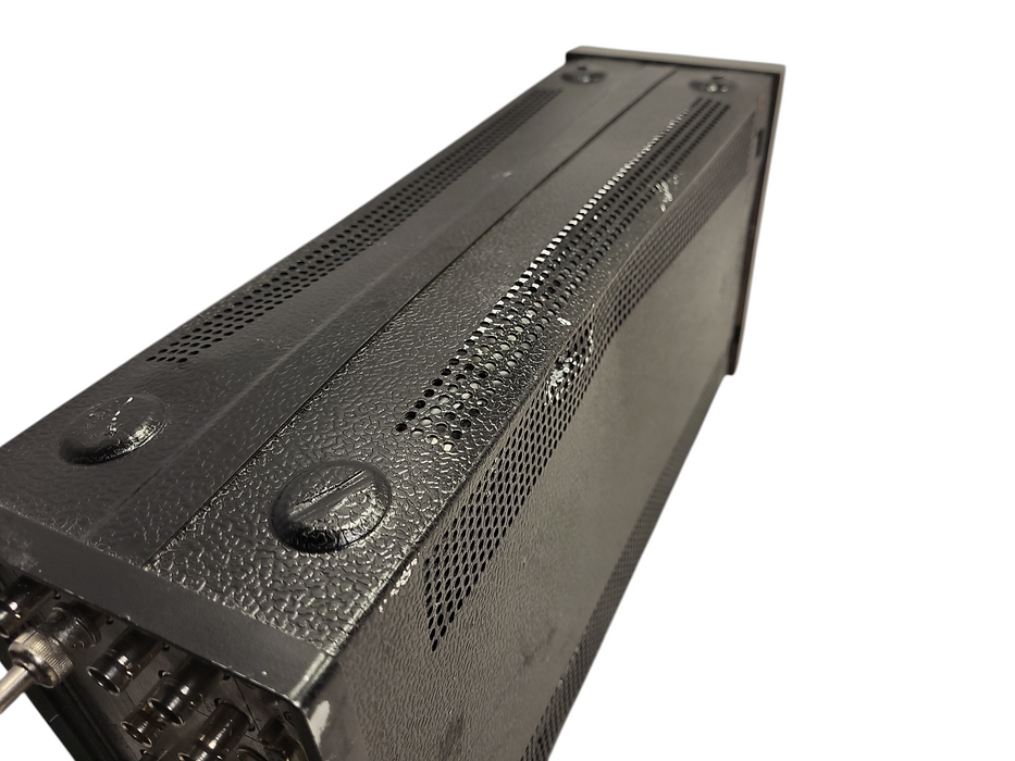 Tektronix WFM601 standard definition waveform monitor READ $