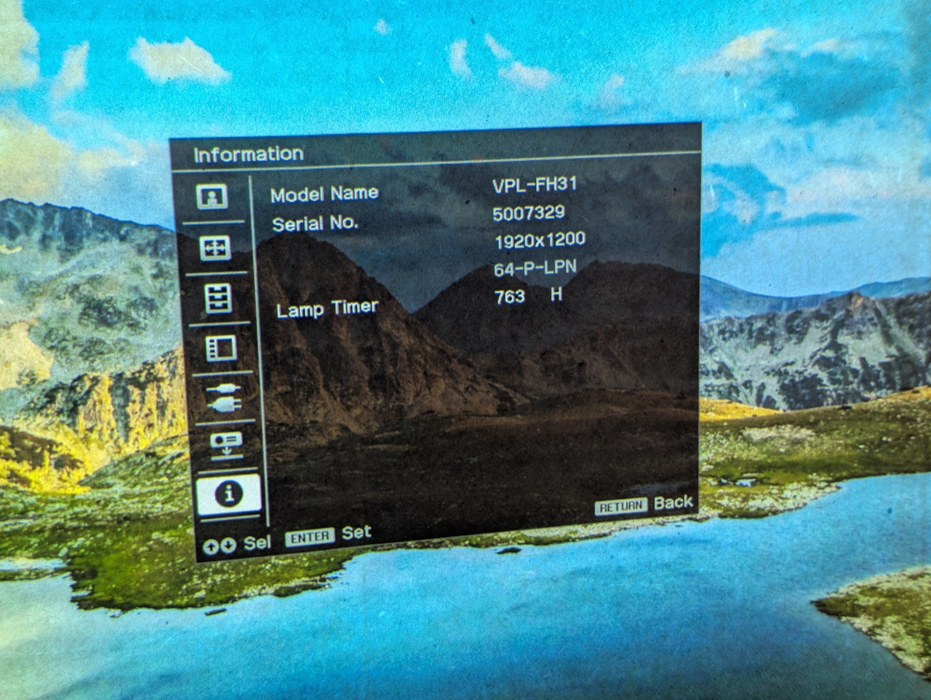 SONY VPL-FH31 WUXGA 3LCD Projector 763 Lamp Hours  -