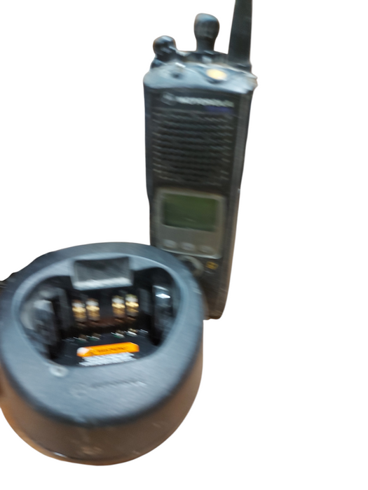 MOTOROLA XTS 500 UHF 380–470MHz ASTRO DIGITAL ANALOG TWO-WAY