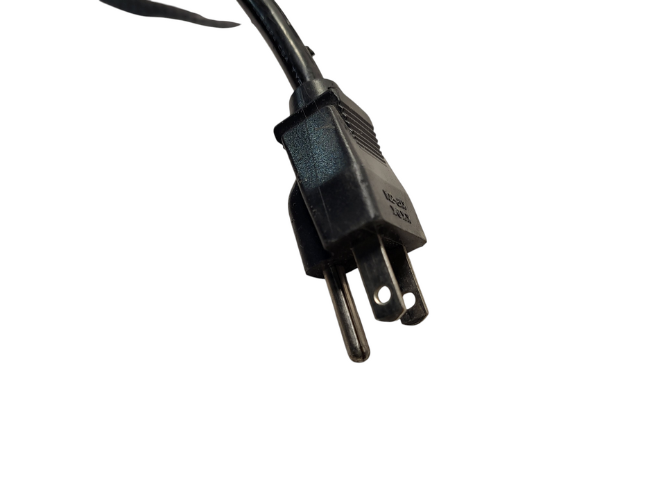 Yamaha MM1402 14-Channel Mixer Console 6 Mono and 4 Stereo inputs Power Q$