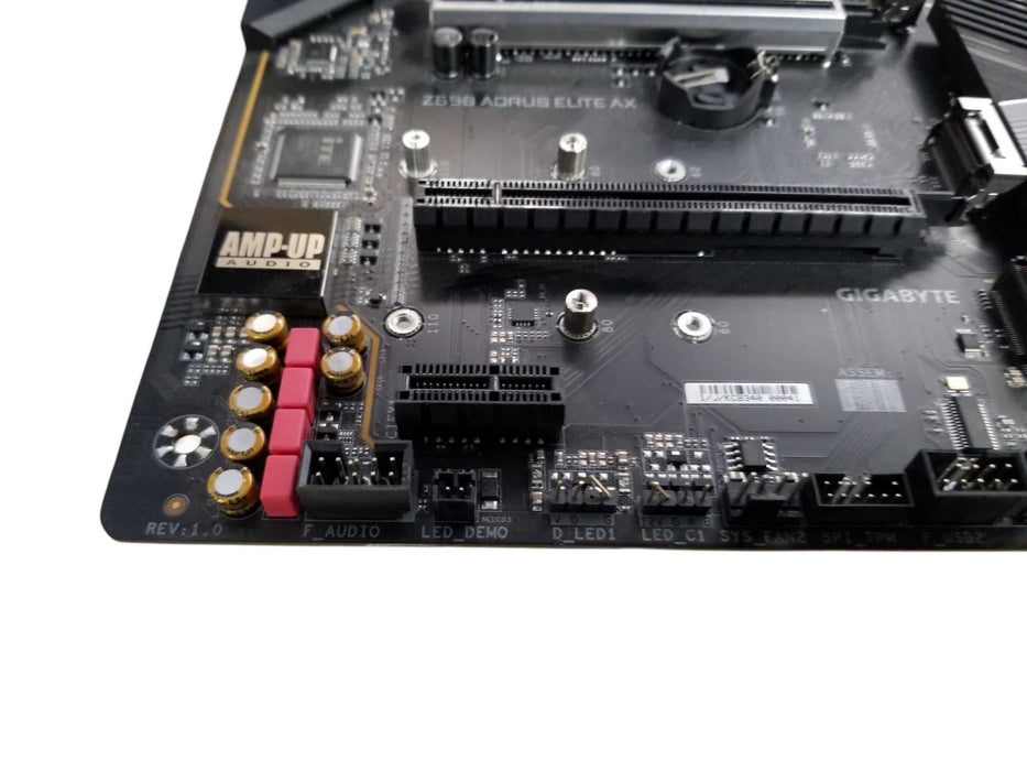 Gigabyte Z590 AORUS Elite AX Motherboard LGA 1200, Intel ATX / FOR PARTS