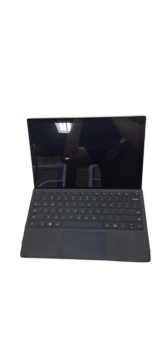 Surface Pro 1796| i5-7300U| 8GB RAM| 250GB SSD |SEE