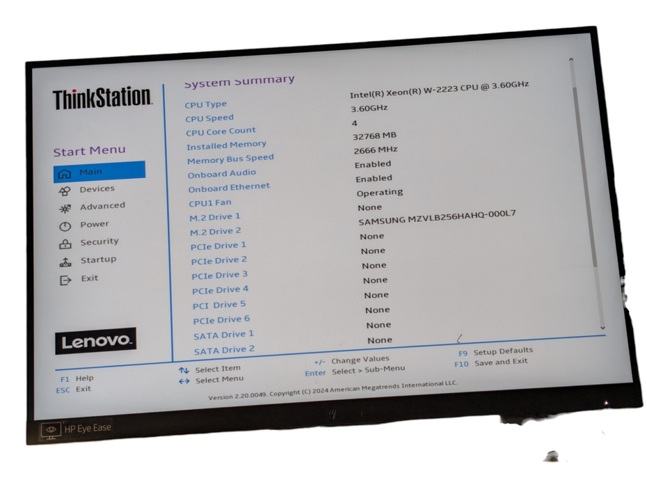 Lenovo ThinkStation P520 Intel Xeon W-2223 32GB RAM 256GB NVMe SSD  -