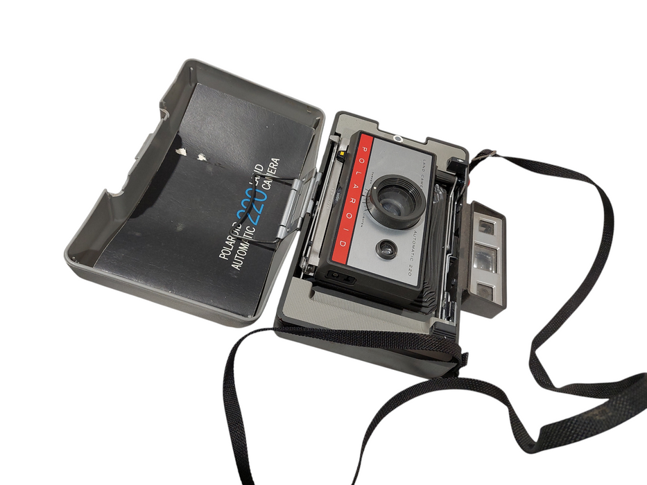 Vintage Polaroid 220 Automatic Land Camera  =