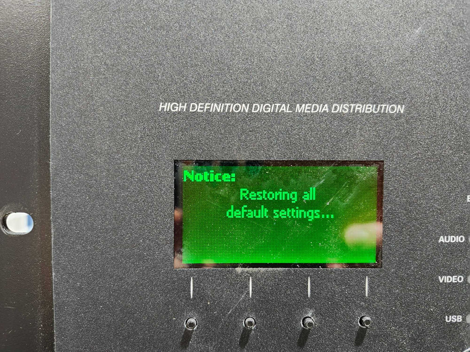 Crestron DM-MD32x32, 6xDMC-HD, 9xDMC-SDI, 10xDMC-S, 5xDMCO-44, 2xDMCO-33