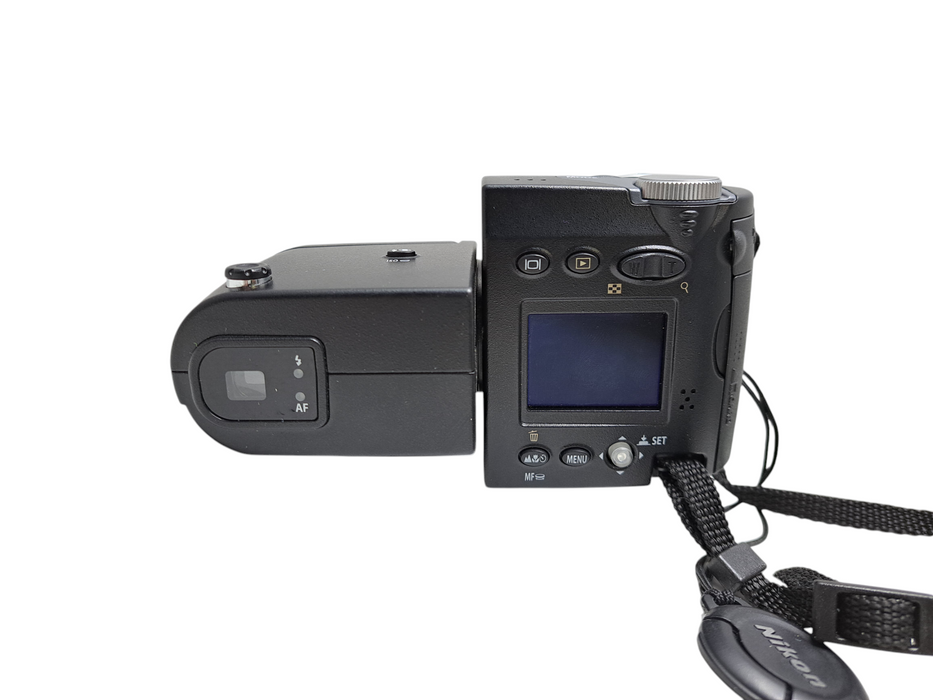 Nikon CoolPix 4500 4.0MP Digital Camera w/ Battery & Charger | TESTED )