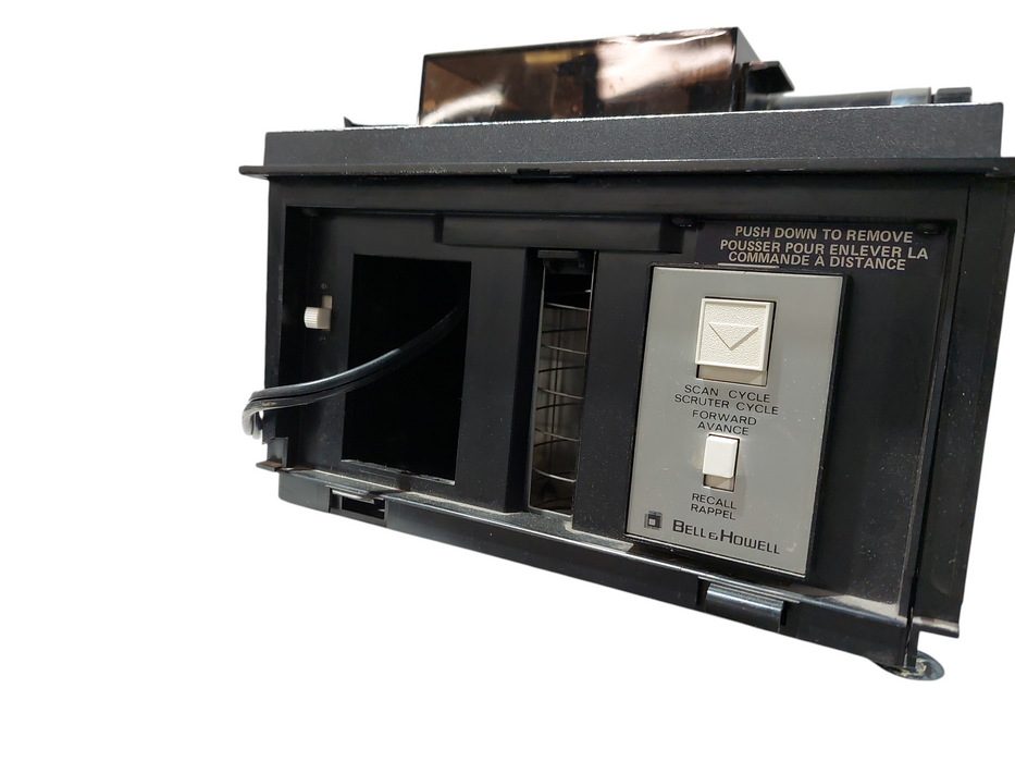 Bell & Howell Slide O Cube Projector Model: 982Q  =