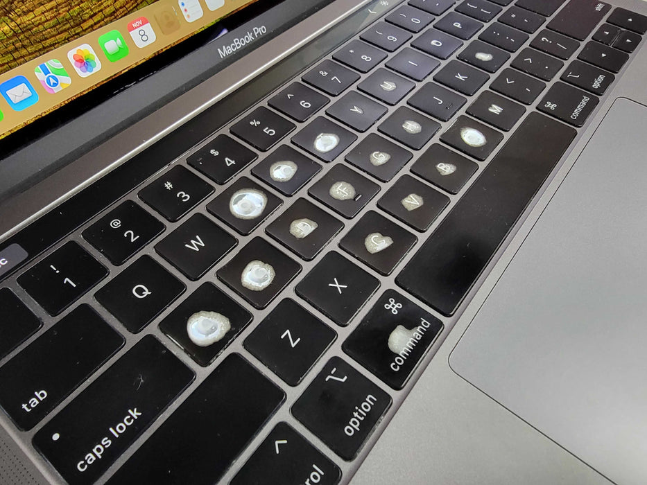 Apple Macbook Pro 2019 13" 4-Core i5-8279U @ 2.4GHz 16GB DDR3 250GB SSD