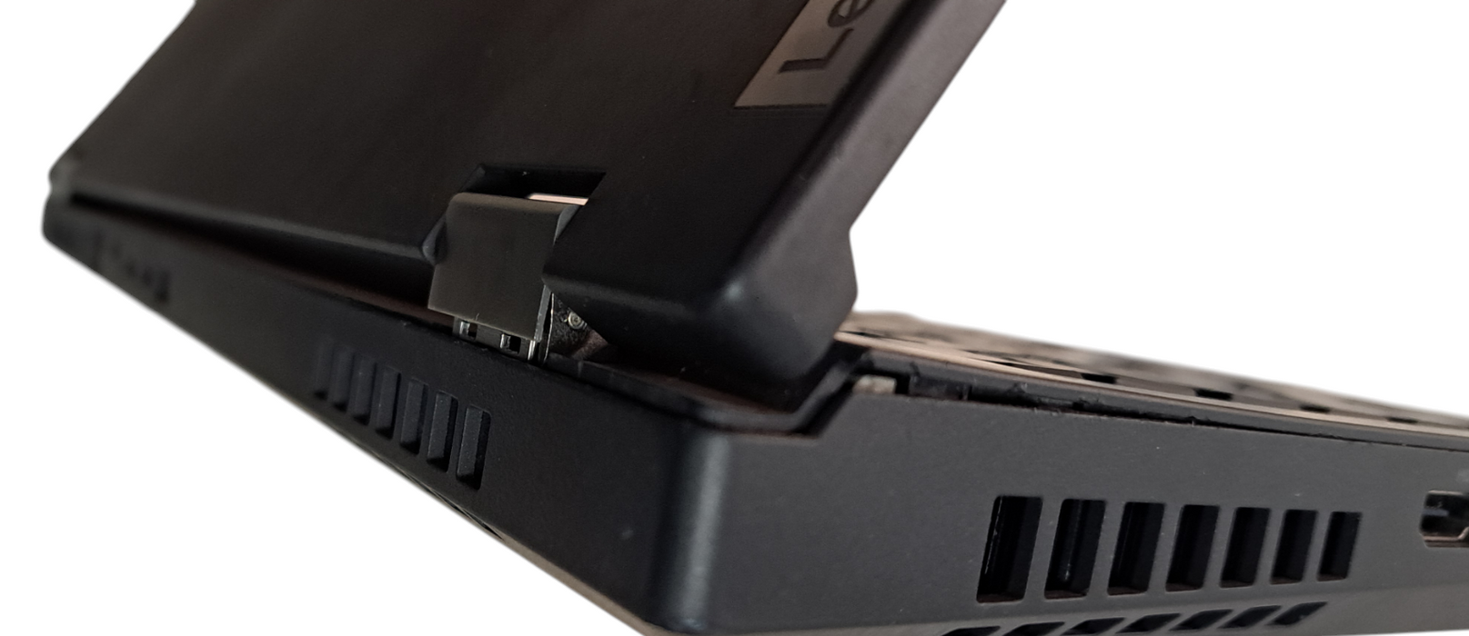 Lenovo ThinkPad P15 Gen 1| i7-10850H|32GB DDR4|256GB NVMe|RTX 3000 6GB|READ  Lap200