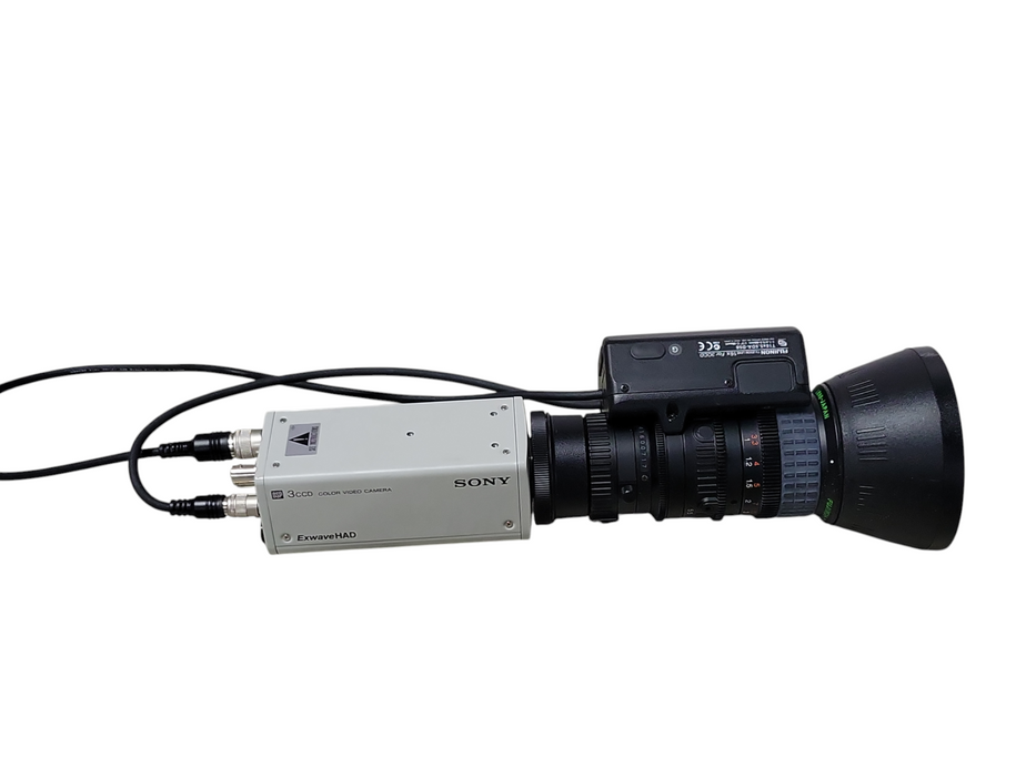 Sony DXC-390 3CCD Color Video camera w/ Fujinon-TV-Z Lens, READ _