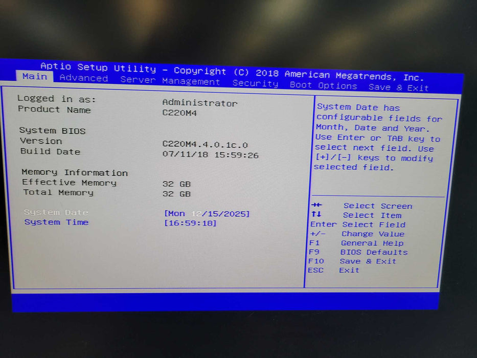 Cisco UCS C220 M4 - 2x Xeon E5-2609 v4 32GB DDR4 AVAGO 12GMR 2x770W PSU %