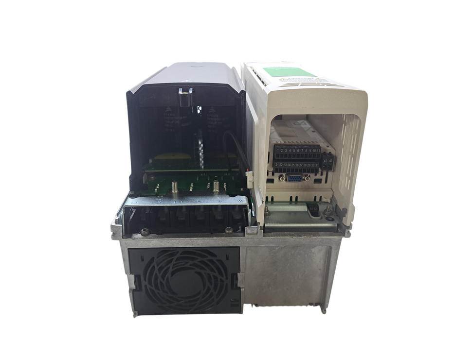 Nidec Control Techniques Unidrive M700-064 00350 A  | 25/25HP 480V 50/60Hz )