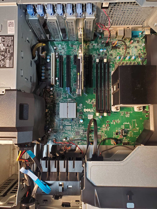 DELL PRECISION TOWER 5810 XEON E5-1620 v4 3.5GHz 16GB RAM nVIDIA K620 NO HDD