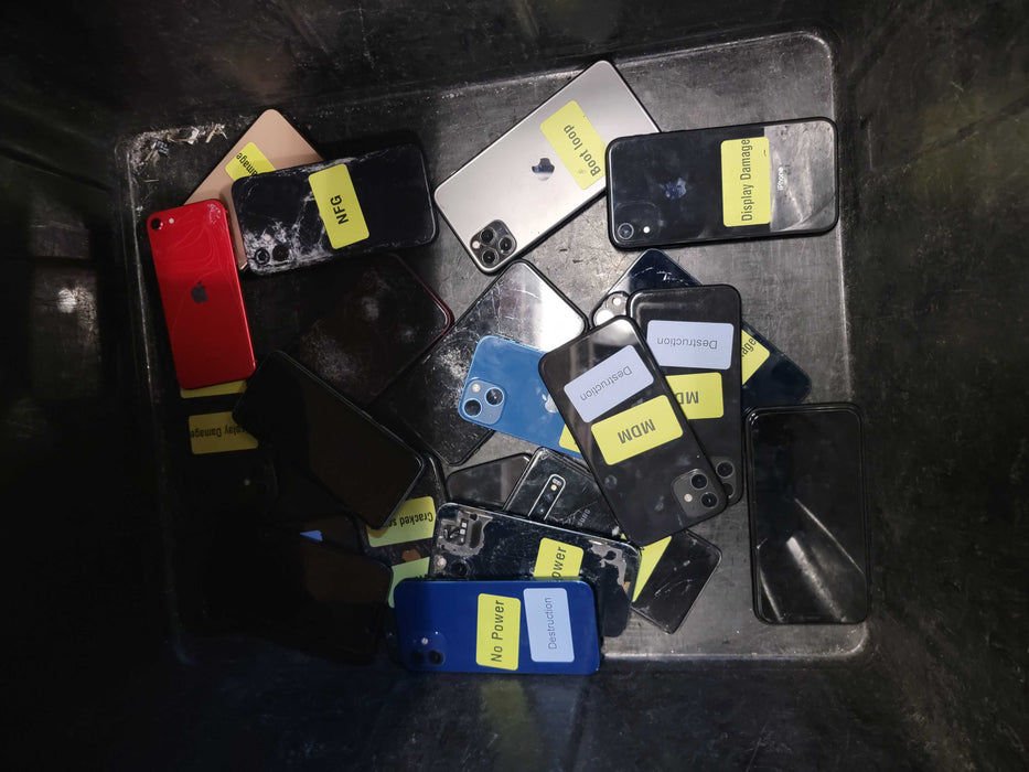 ~5KG of Phones [PARTS] (