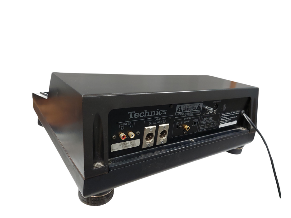 Technics Compact Disc Player Model: SL-P1300 Class AA  =