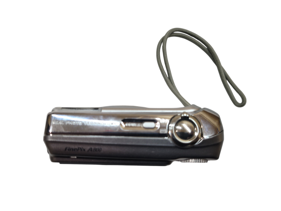 FujiFilm FinePix A800 AA battery powered camera tested works