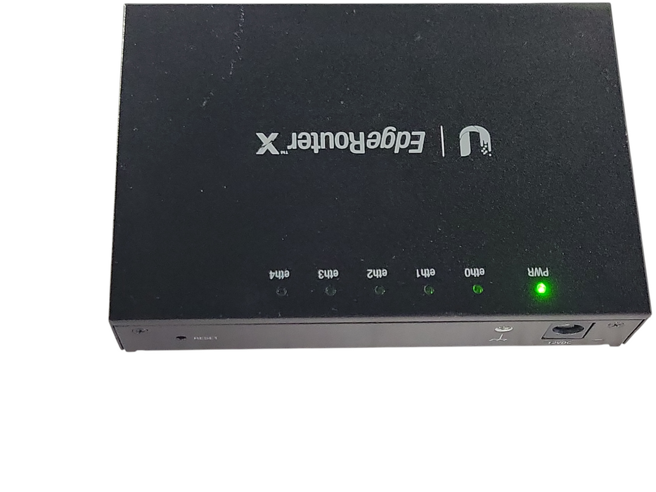 Ubiquiti Networks ER-X EdgeRouter X 5-Port Gigabit Wired Router Q_