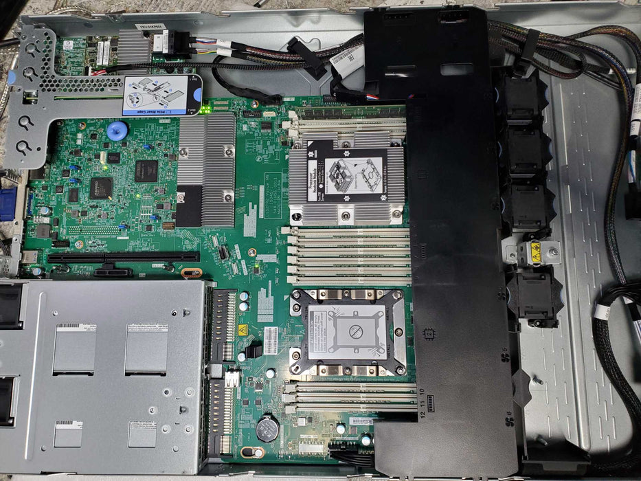 Lenovo SR530, 1x Xeon SIlver 4210R, 32GB DDR4, 730-8i, 2x550W PSU, NoHDD