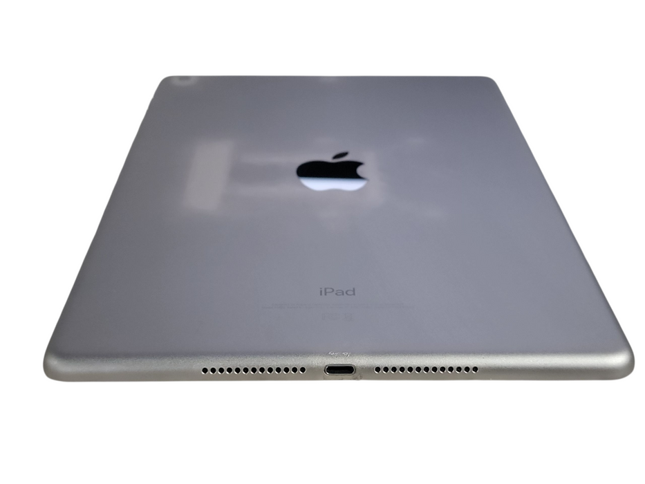 Apple iPad 5th Gen - 32GB - Space Gray [A1822]