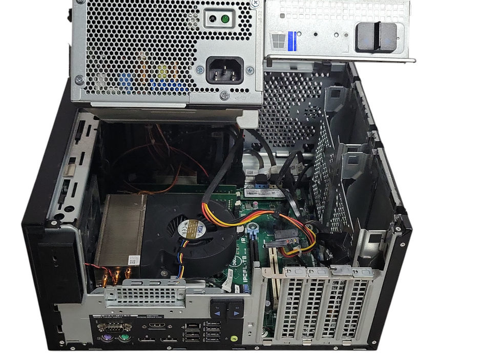 Dell Precision 3630 Core i7-9700K 3.60GHz 32GB DDR4 256GB M.2 SSD, READ _