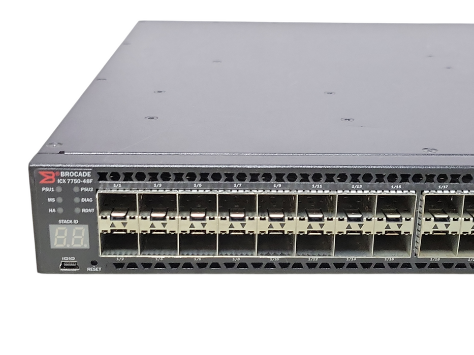 Brocade Ruckus ICX7750-48F 48 10GbE SFP+ ports, 6 10/40GbE QSFP+ 1x PSU _
