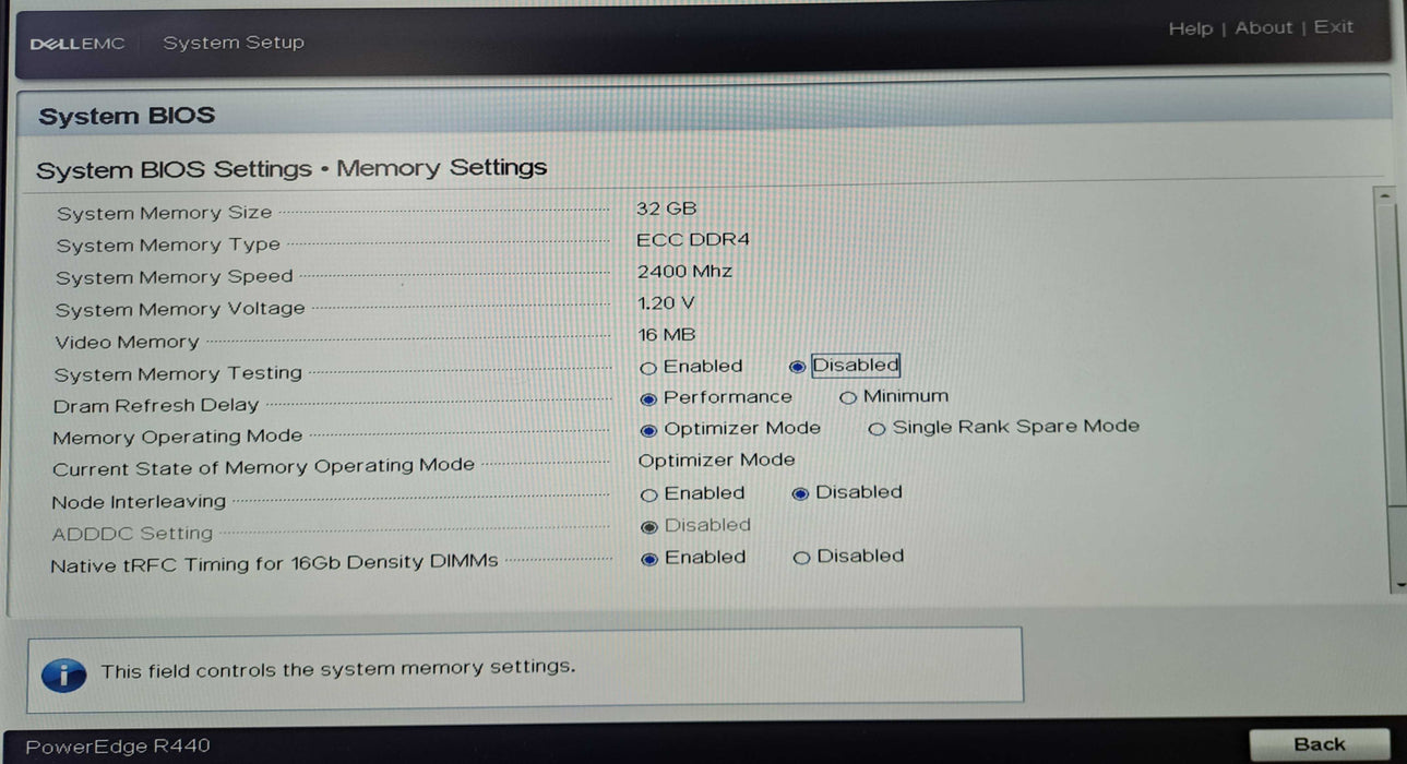 Dell PowerEdge R440 4x 3.5" | 2x Xeon Silver 4208, 32GB DDR4, PERC H350 )