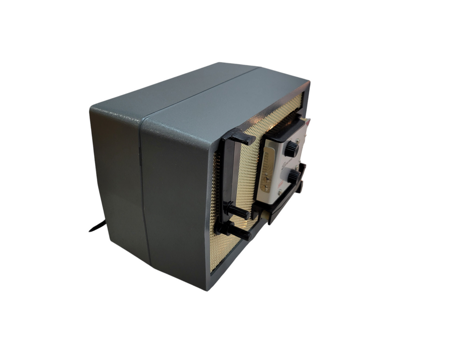 Kodak Brownie 8 Movie Projector Model A-15 %