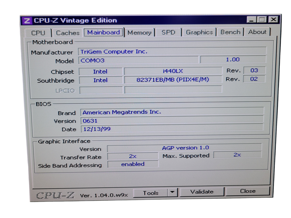 eMachines etower|466is - Celron 466Mhz 128MB SDRAM 4.3GB HDD %