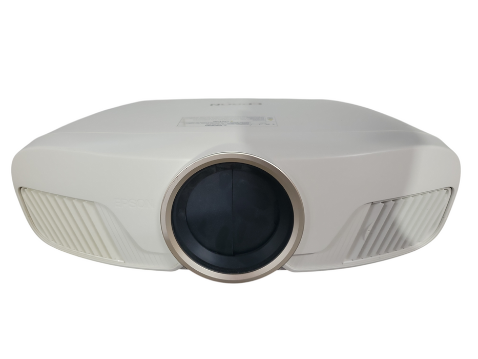Epson Home Cinema 4010 4K PRO-UHD Projector w/ Remote Lamp Hours: 3194 READ !