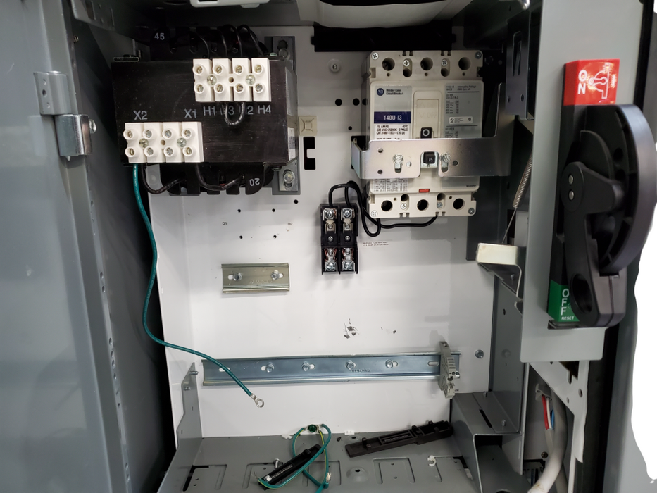 Allen Bradley Motor Control Center BUL. 2100 *READ*
