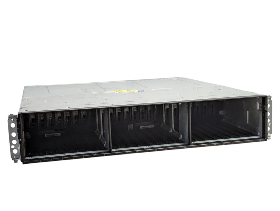 IBM Storwize V7000F Expansion (2076-AFF) with 2x Controllers 01AC57 SAS 12G Q-