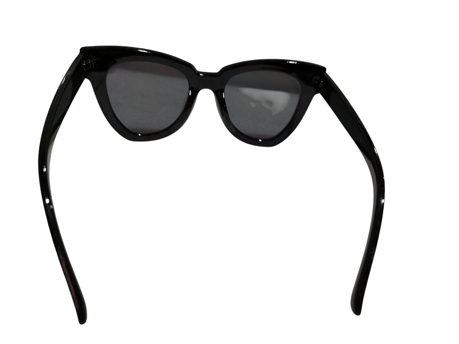 Bundle of 2 Lady's Sunglasses Jillian Harris Shady Lady & For Arts Sake 18K =