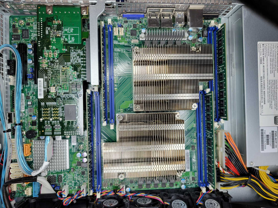 Supermicro X10DRL-i - 2x Xeon E5-2640 v4 32GB DDR4 LSi3008-iR 440W PSU % %