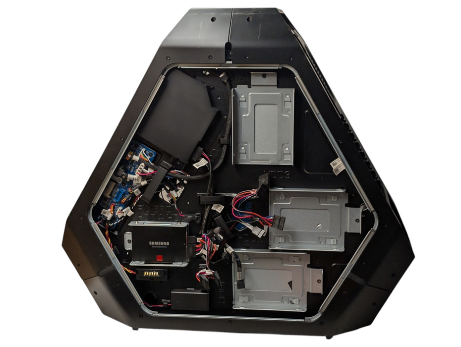 DELL Alienware Area-51 R2 Intel Core i7-5930k 32GB RAM 512GB SSD -