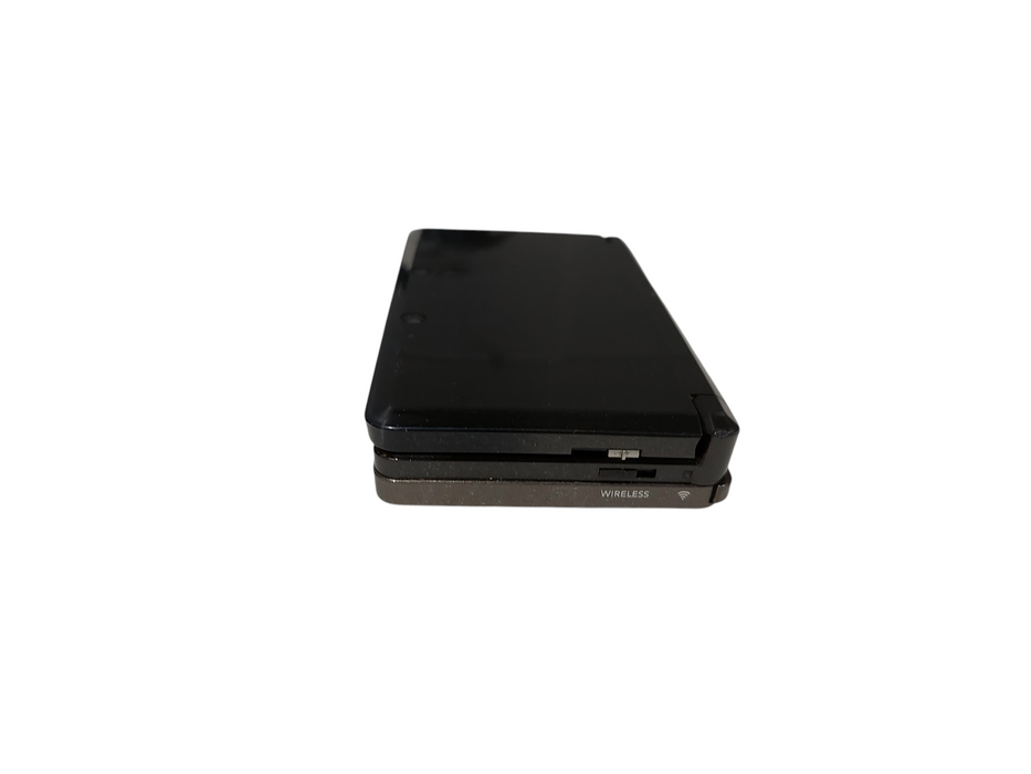 Nintendo 3DS  Model: CTR-001(USA) with DOGZ Game Cart =