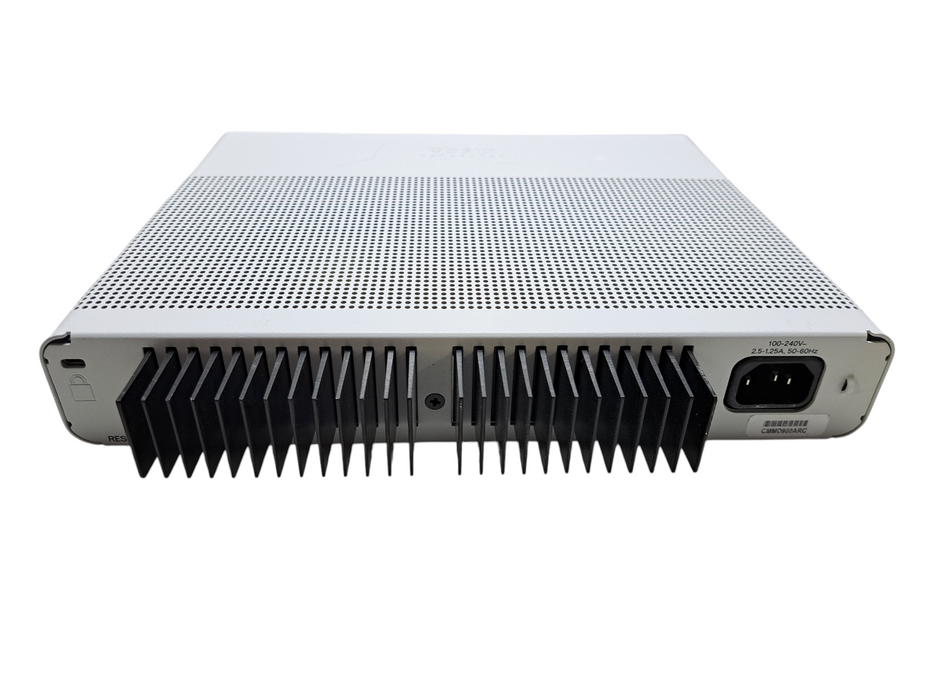 Cisco WS-C3560CG-8PC-S V03 | 8-Port Gigabit PoE Silent Fanless Switch
