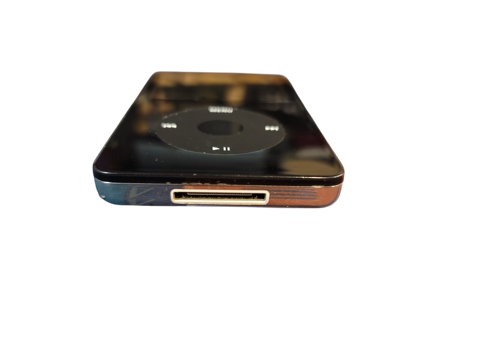 Apple iPod 30GB w/ Accessories  β