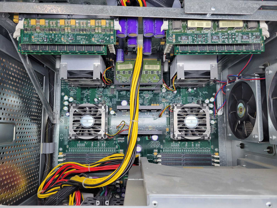 Vintage Prototype 4x AMD Opteron 844 2GB RAM AdvanSys SCSI U2 RAID 2x450W  %