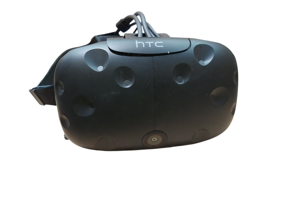 HTC Vive VR Headset w/ 2 controllers, 2 base station & wireless adapter