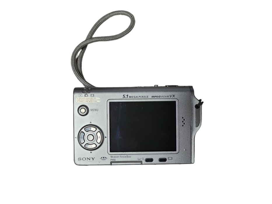 Sony Cyber-shot DSC-T7 5.1MP Digital Camera, Silver w/ Battery, READ