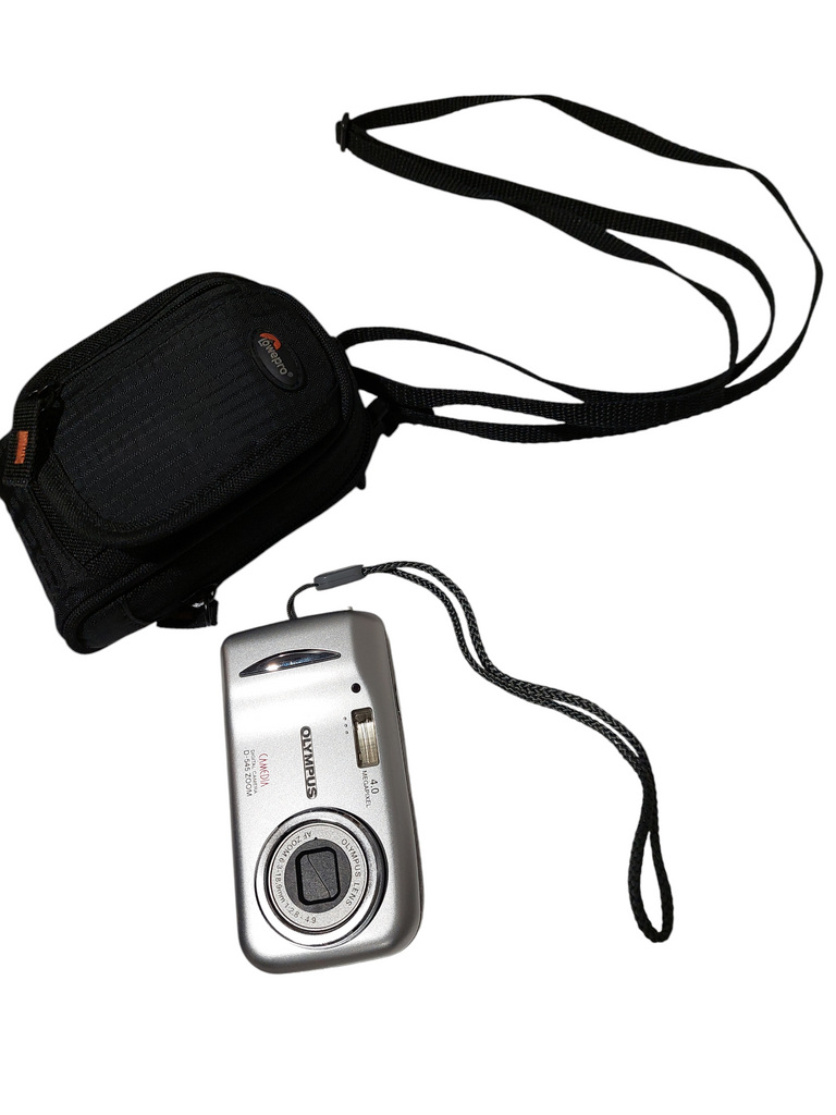 Olympus Camedia Digital Camera D-545 Zoom 4.0 MP = — retail.era