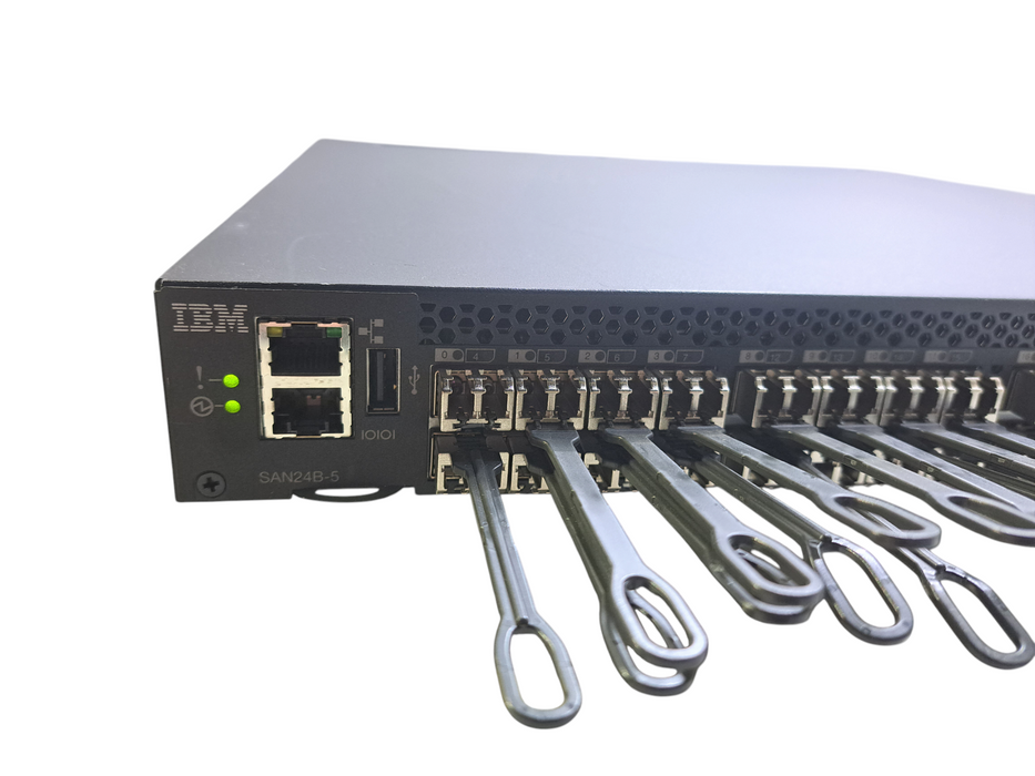 IBM SAN24B-5 24-Port SFP+ Switch (2498-F24/24G/X24) 24x Active