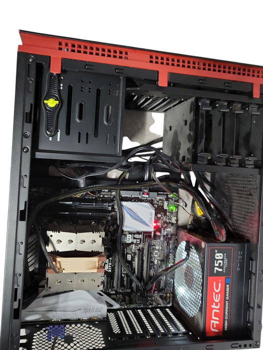 Custom/Asus PC, Core i7-6700K 4.0GHz, 16GB DDR4, 750W PSU, No HDD, READ _