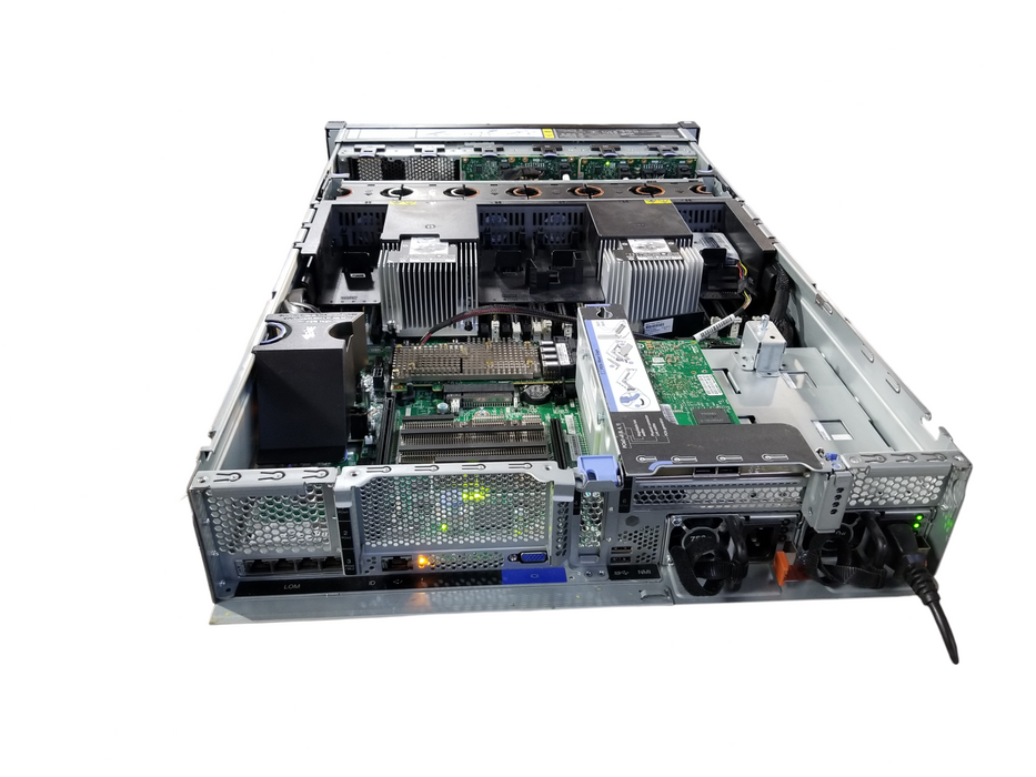 Lenovo ThinkSystem SR650 2x Xeon Silver 4110, 32GB DDR4, 930-16i 4GB RAID