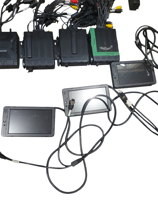 Lot  4x VEHICLE MDVR/CCTV