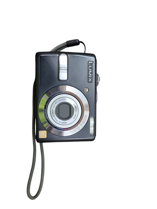 Panasonic Lumix DMC-LS75 7.2MP Digital Camera