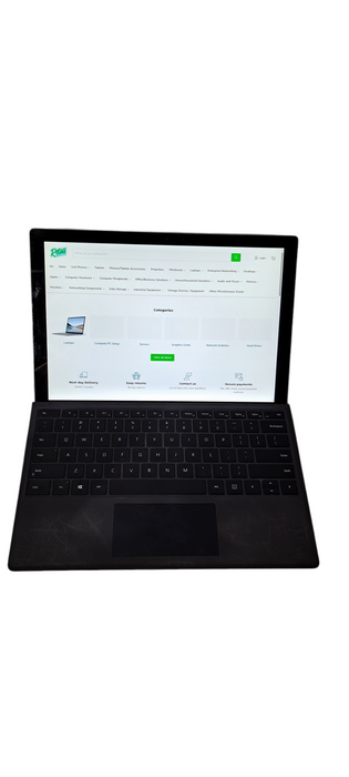 Microsoft Surface 1796  i5-8350U|16GB RAM|250GB SSD  Q